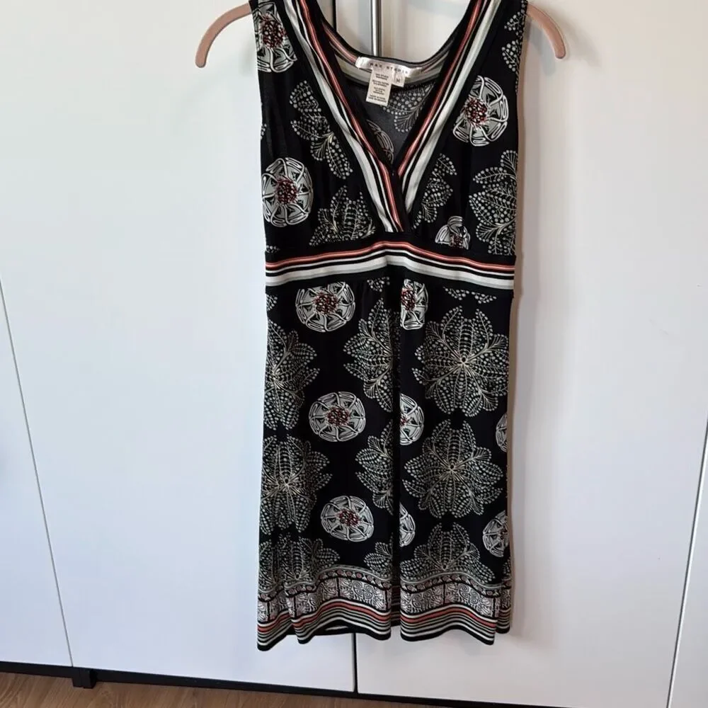 Max studio dress size medium Geometrical floral pattern - Picture 1 of 5